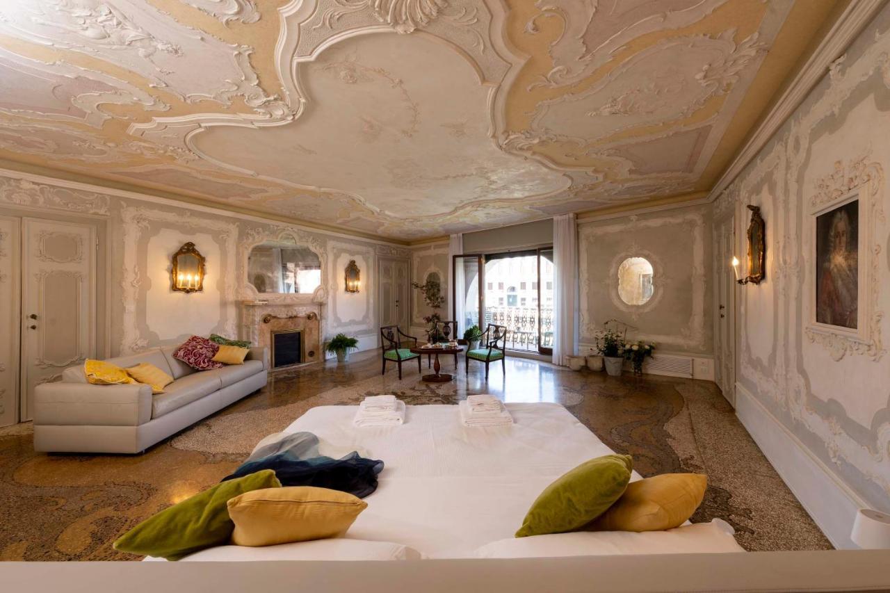 ונציה Mocenigo Grand Canal Luxury Suites מראה חיצוני תמונה